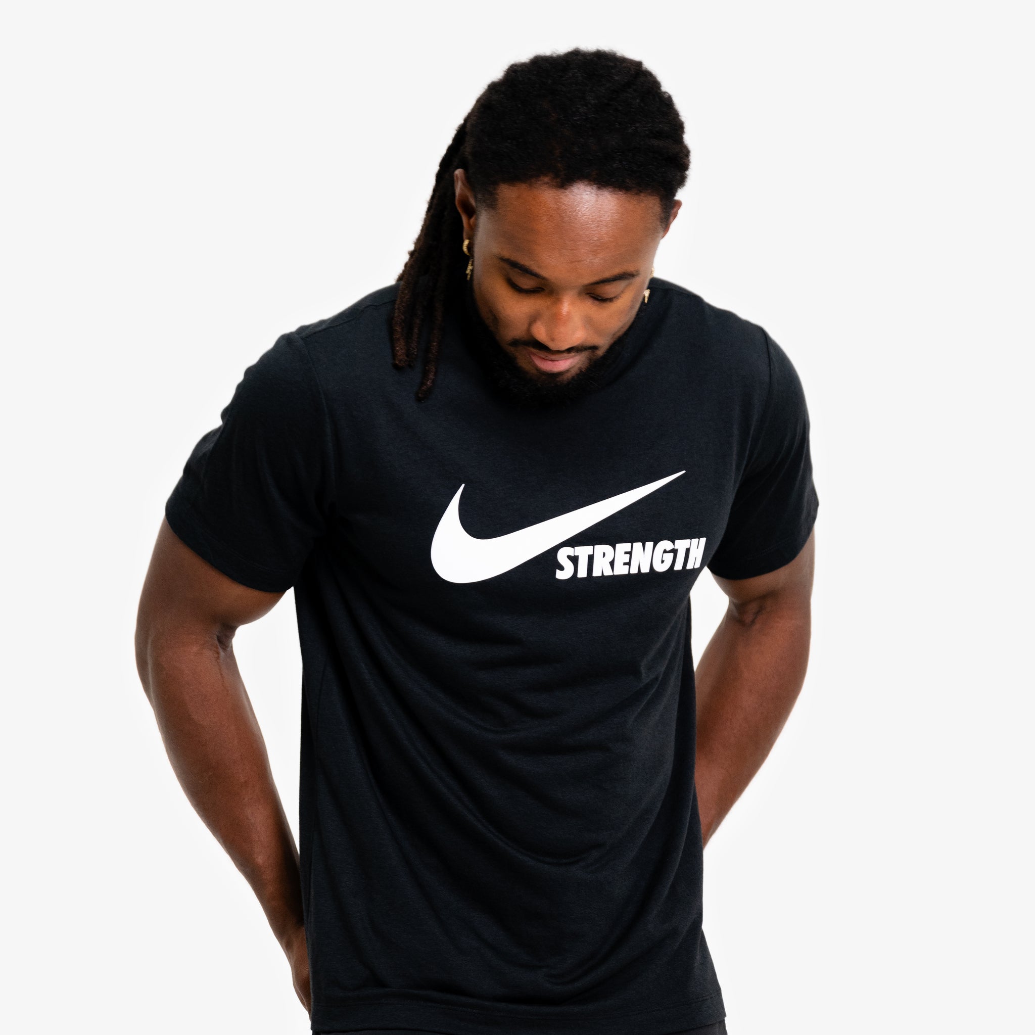 Nike tshirt black deals