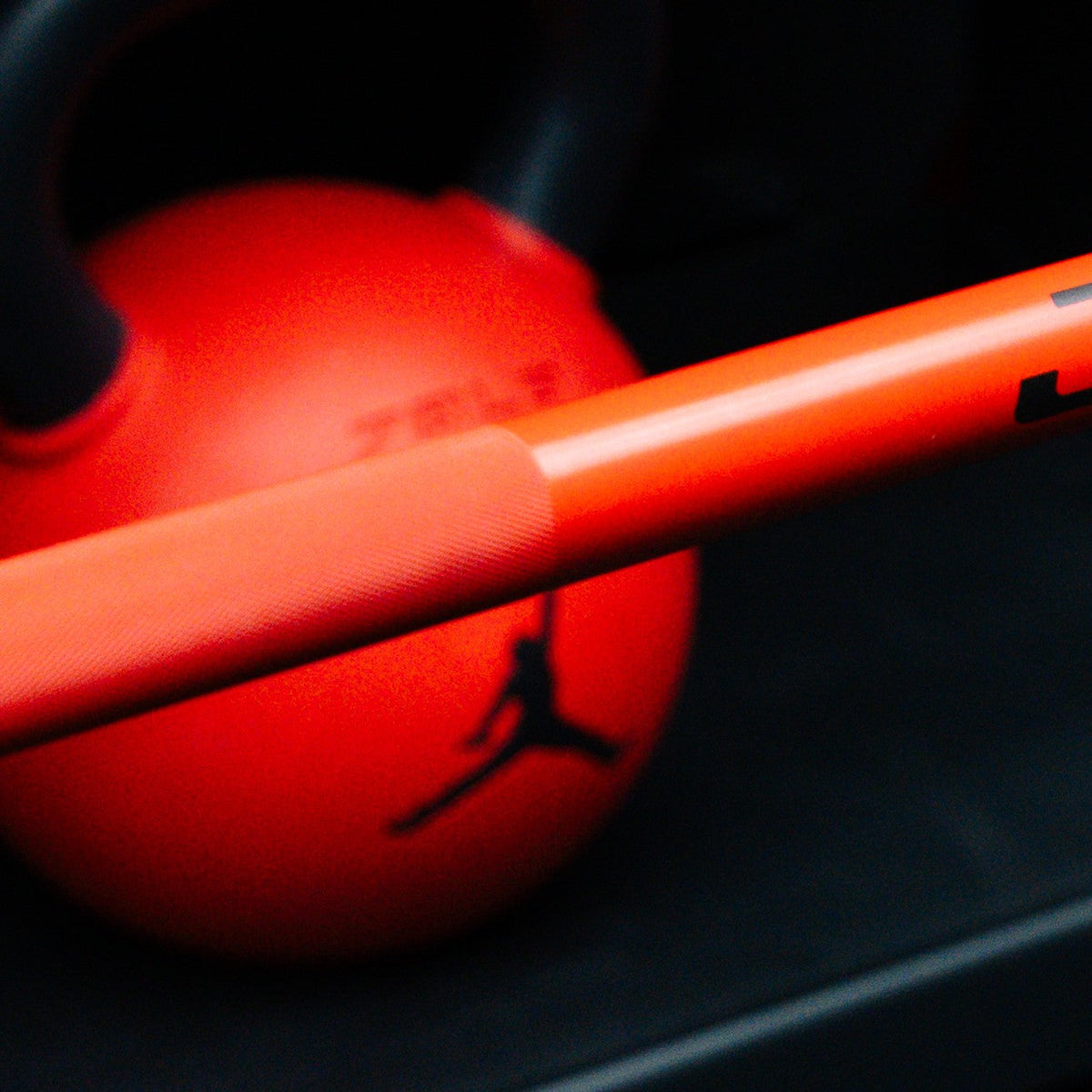 Jordan Strength Shield Barbell 20 kg - CERAKOTE® Coating