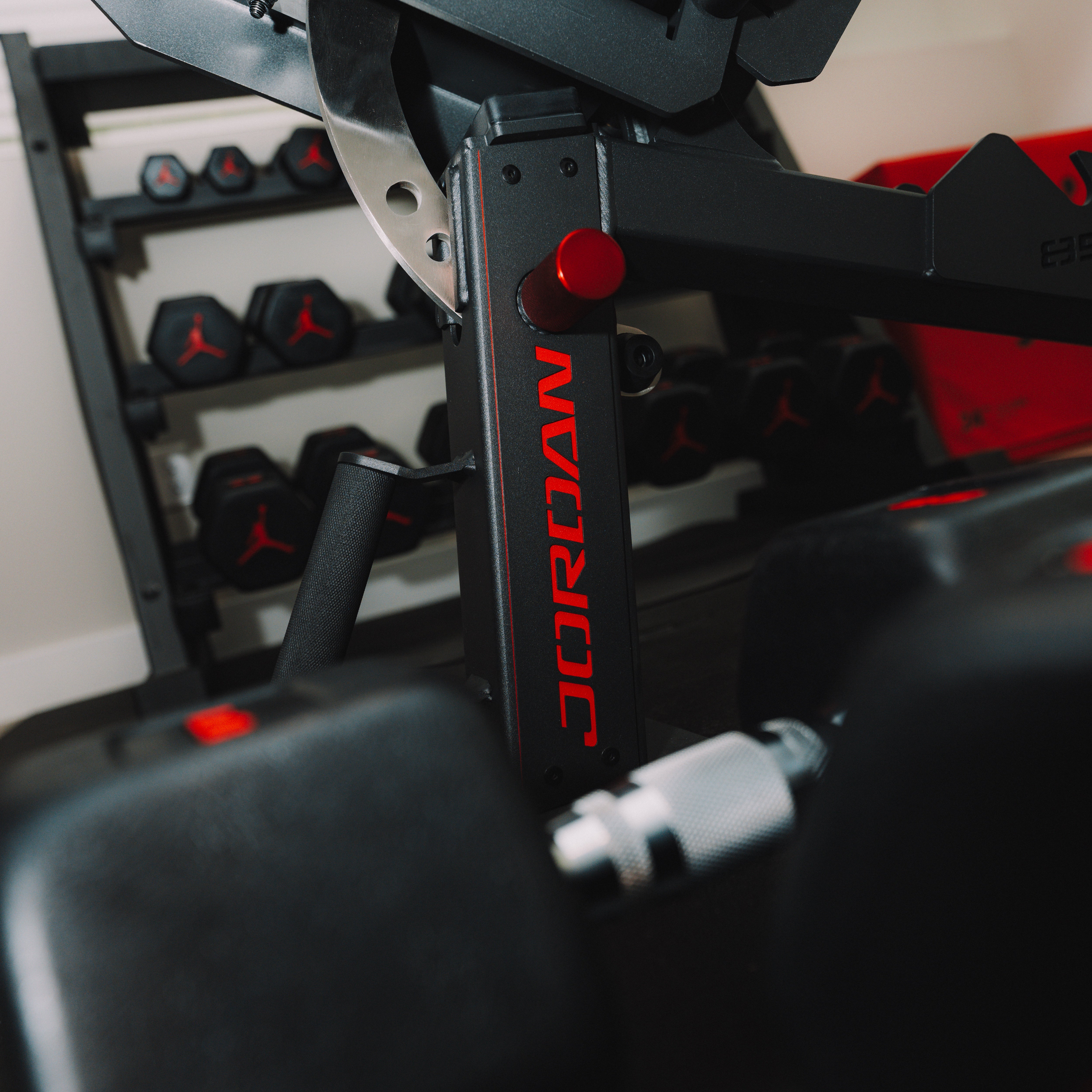 JORDAN 　GRAND BENCH RETROSTRIPE Jordan Strength Adjustable Bench – Nike Strength EU